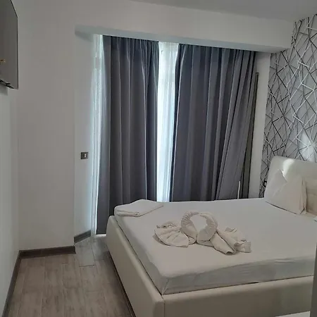 Alezzi Sylver 1 * Năvodari